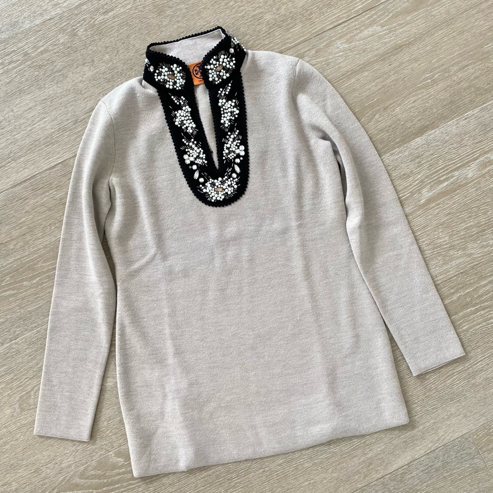 Beautiful and classy Tory Burch embellished tunic. Size XS